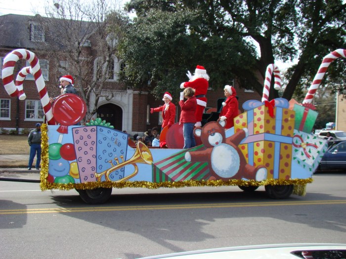 Christmas parade float decorating kits