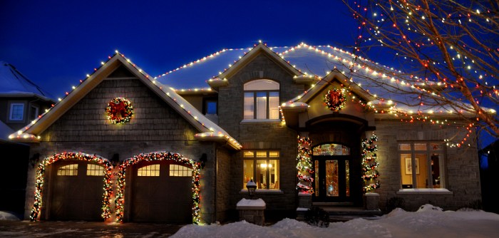 Christmas lights decoration ideas lighting tacky house light outdoor exterior displays decorations outside beautiful tasteful lot inspirationseek but like oldhouseguy