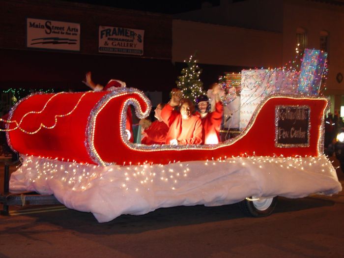 Christmas parade float decorating kits