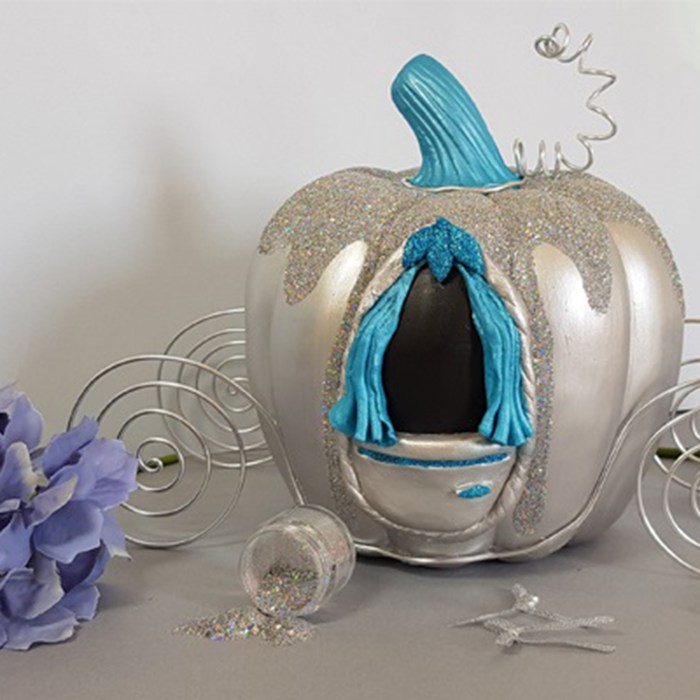 Cinderella carriage pumpkin decorating kit